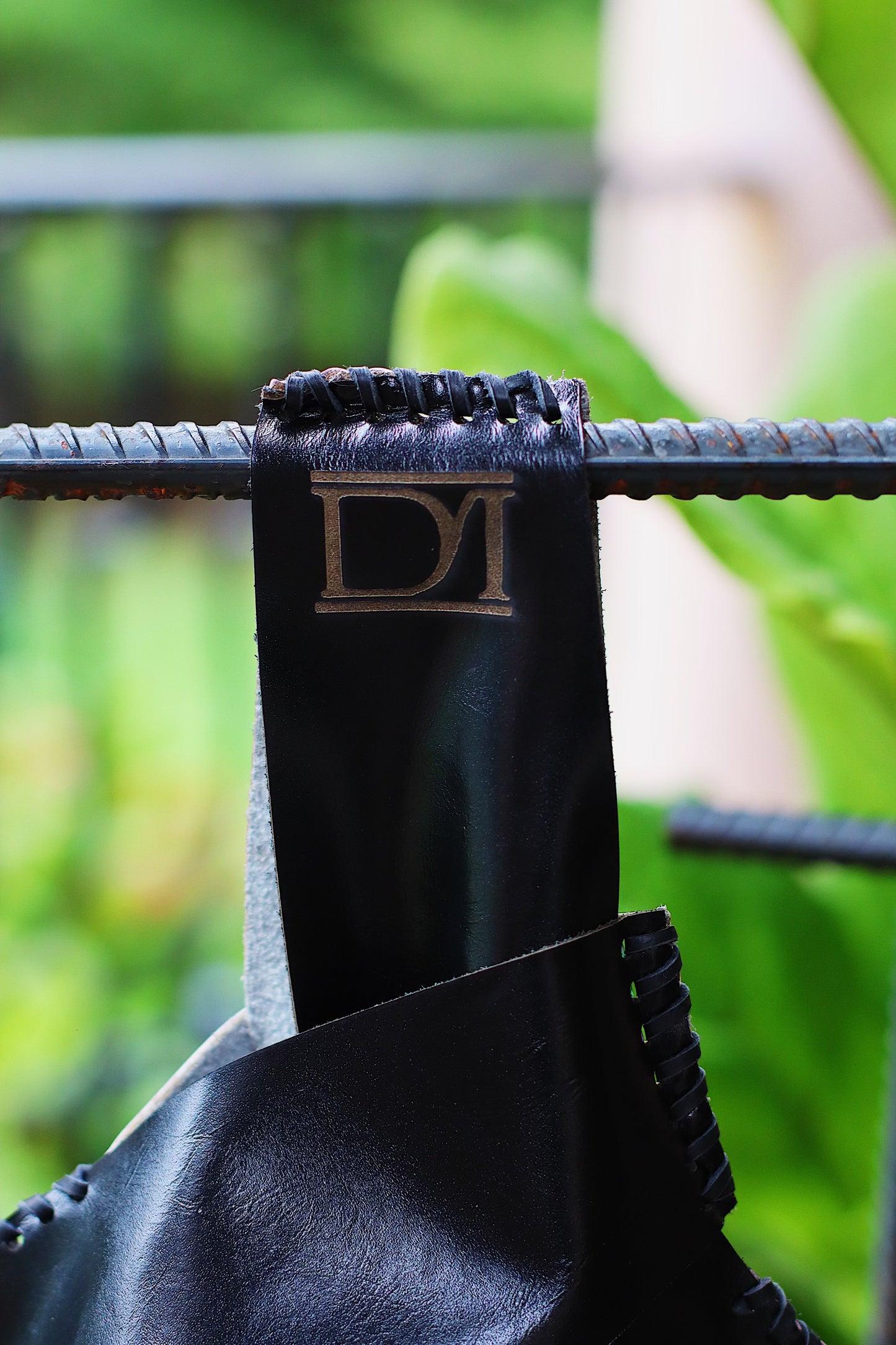 The Art Tease X Dmarxx Abstract Floral